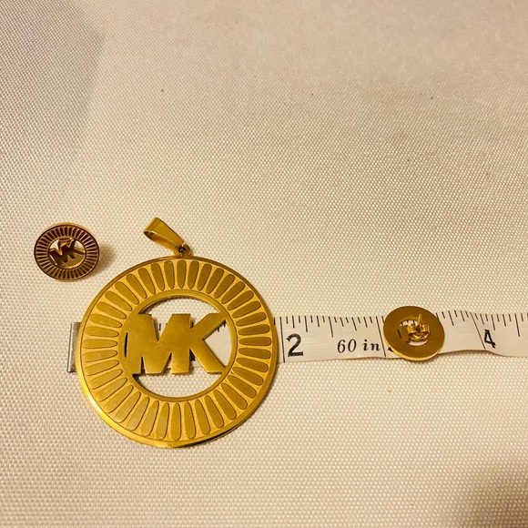 MK Pendant & Earring - Picture 4 of 5